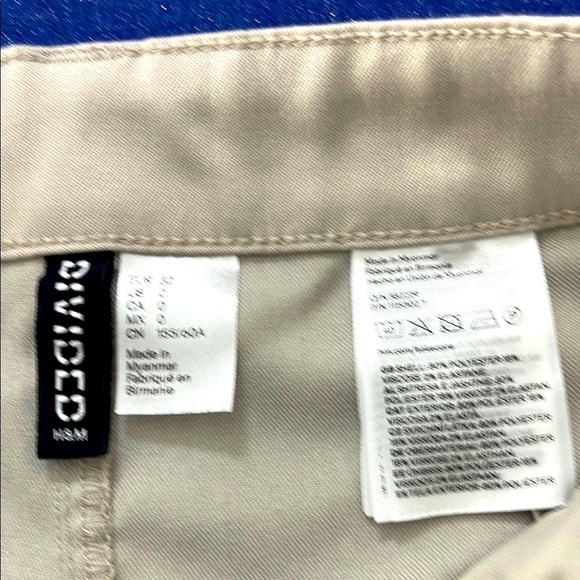 Divided Women’s Light Taupe Cargo 4 Pockets Pant Size 0 Belt Loops - Picture 3 of 6